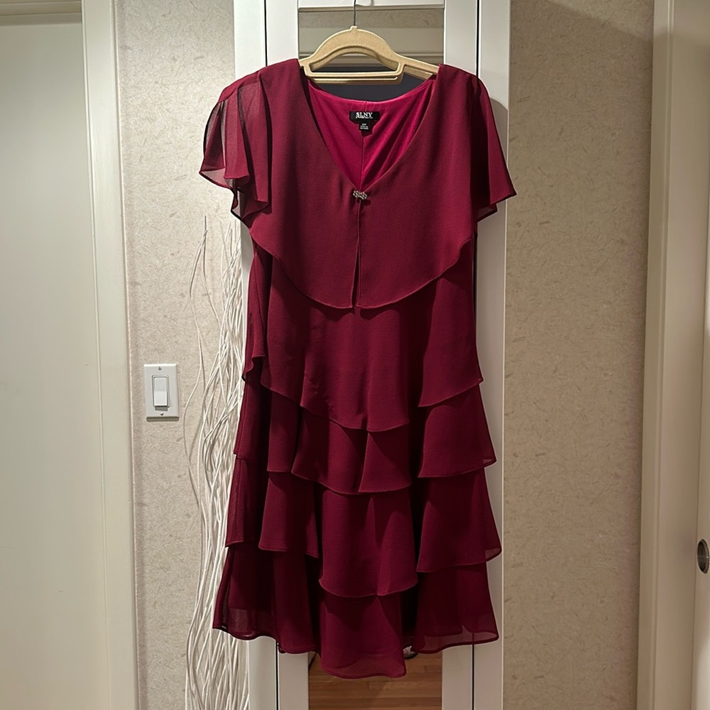 SLNY Fashions Tiered Dress